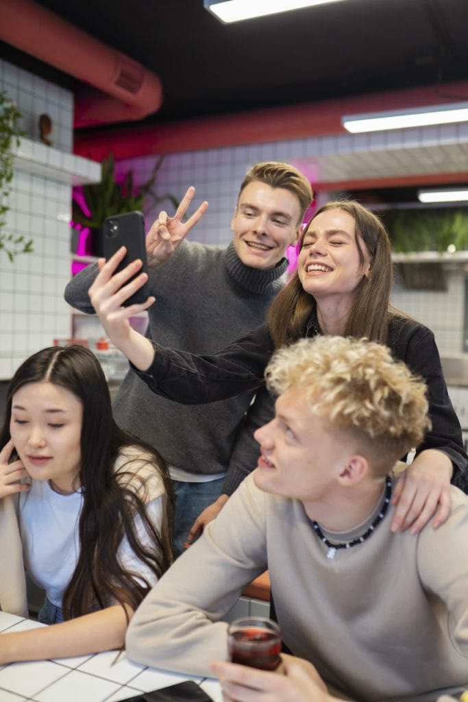 tieners in een middelbare school
